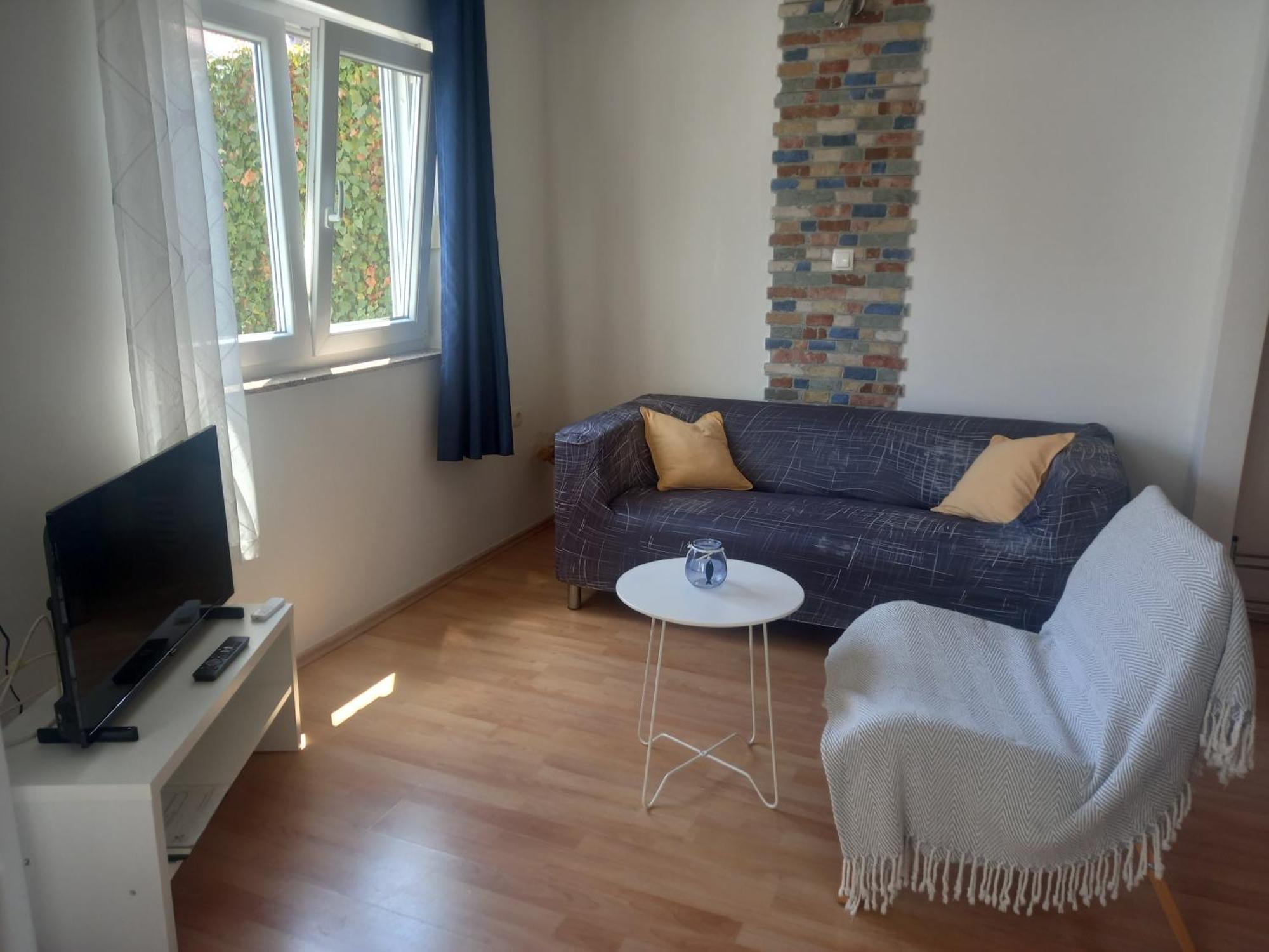 Apartmani Iris I Ana Crikvenica Ngoại thất bức ảnh